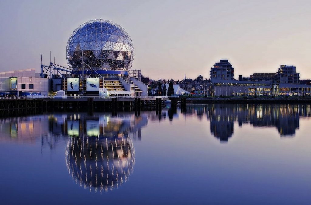 30 Dômes Géodésiques Incroyables - Telus Sphere – World of Science de Vancouver